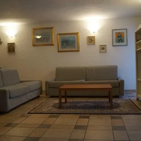 Meizon De Vic Apartment *